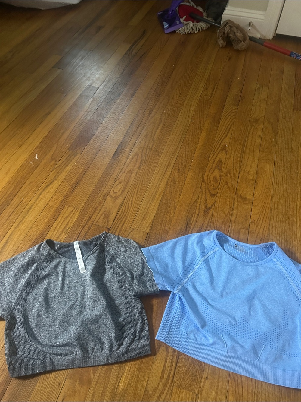 Women’s cropped Short Sleeve Performance Tee / workout shirt- Blue & Gray